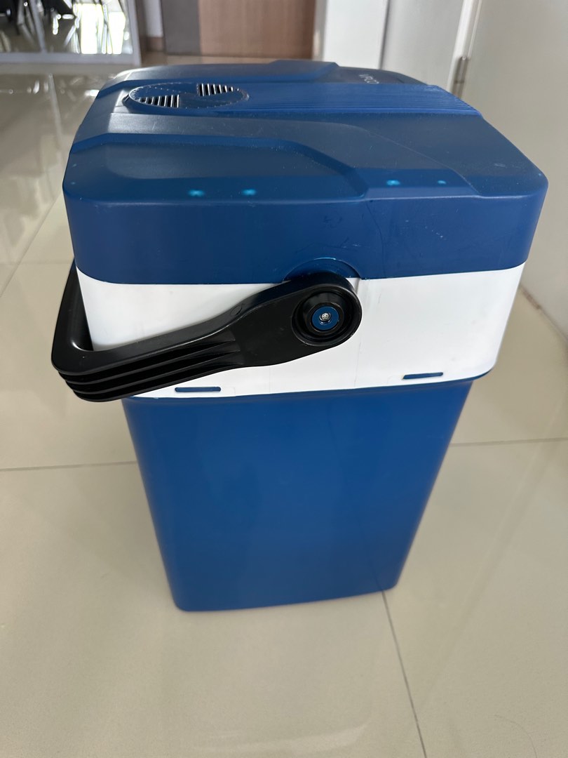 Vpcok Electric Cooler Box Everything Else On Carousell 9346