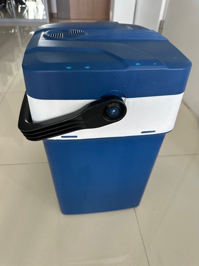 VPCOK electric cooler box, Everything Else on Carousell