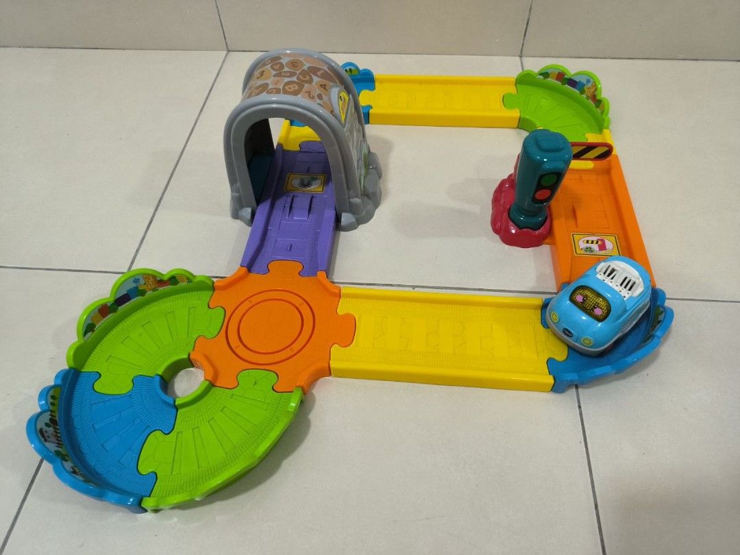 Vtech choo choo train playset store