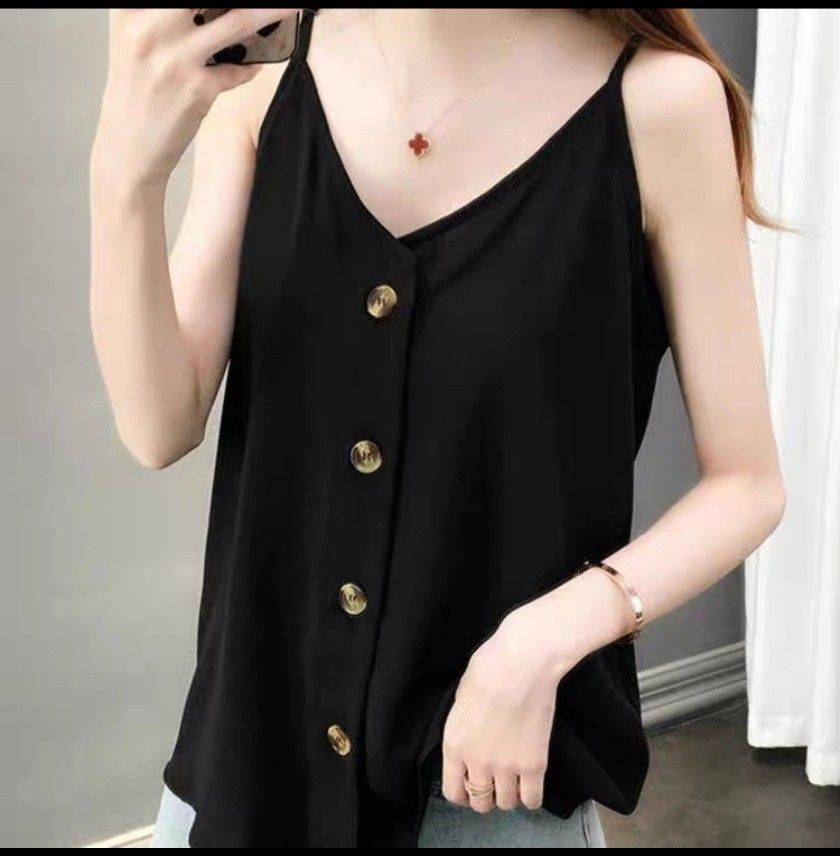 loose black tank top, Women's Fashion, Tops, Sleeveless on Carousell