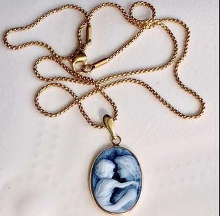 14k Mother and Child Blue Agate Cameo Pendant