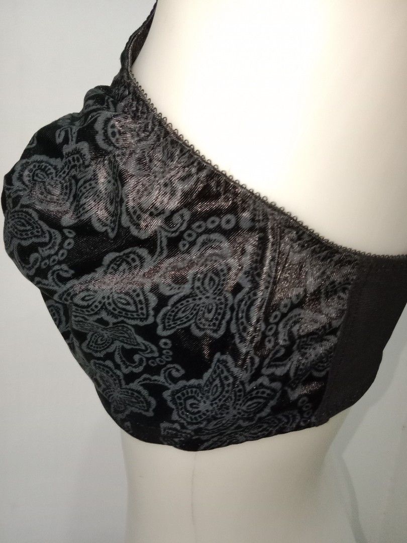 36dd Bali bra not padded with underwire, Women's Fashion, Undergarments &  Loungewear on Carousell