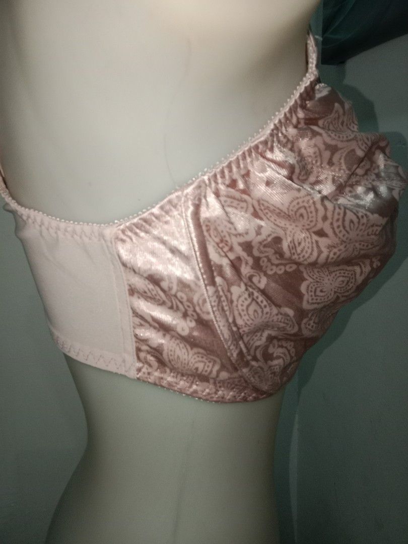 36dd Bali bra not padded with underwire, Women's Fashion, Undergarments &  Loungewear on Carousell