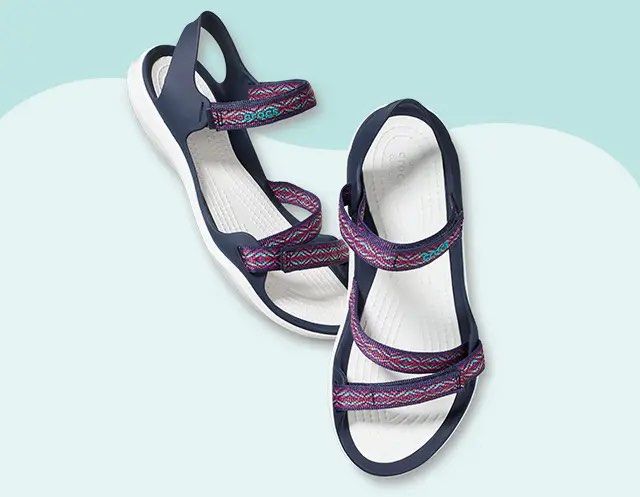 7 crocs Women s Swiftwater Graph Webbing Sandal Outdoor