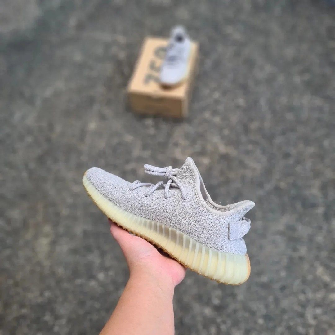 Off-White Adidas Yeezy Boost 350 v2 REVIEW! (GREENHILLS YEEZYS