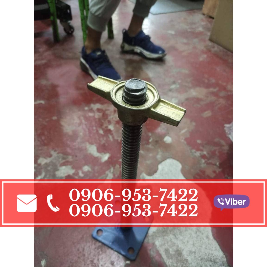 Adjustable Base Jack 27 x 400mm, Commercial & Industrial, Construction ...
