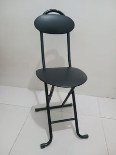 Affordable foldable chair