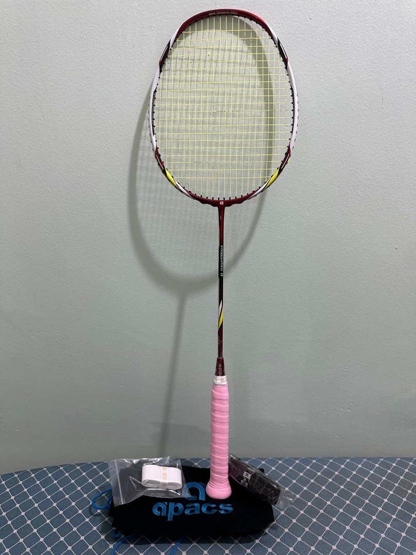 (Fast deal 45) APACS Badminton Racket (Vanguard 11), Sports Equipment