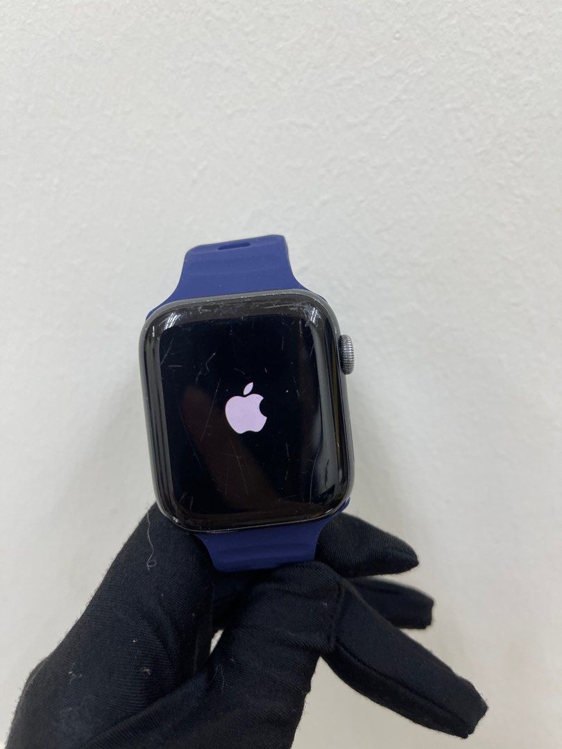 Apple watch s6 44mm deals space grey black band