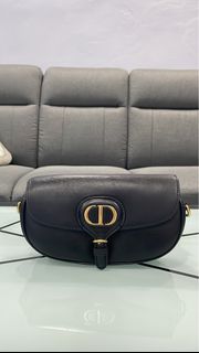 (Category: ) located in . Submitted by haidyn.boutique (Listing ID 1256055789, Image 1). Description: .