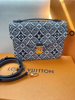 Louis Vuitton Pochette Metis - Selectionne PH