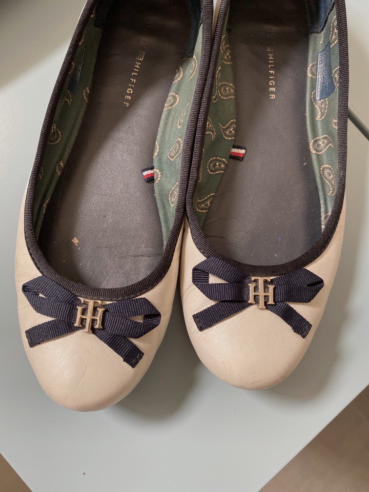 Authentic tommy hilfiger ballet flats in cream with navy ribbons, Women ...