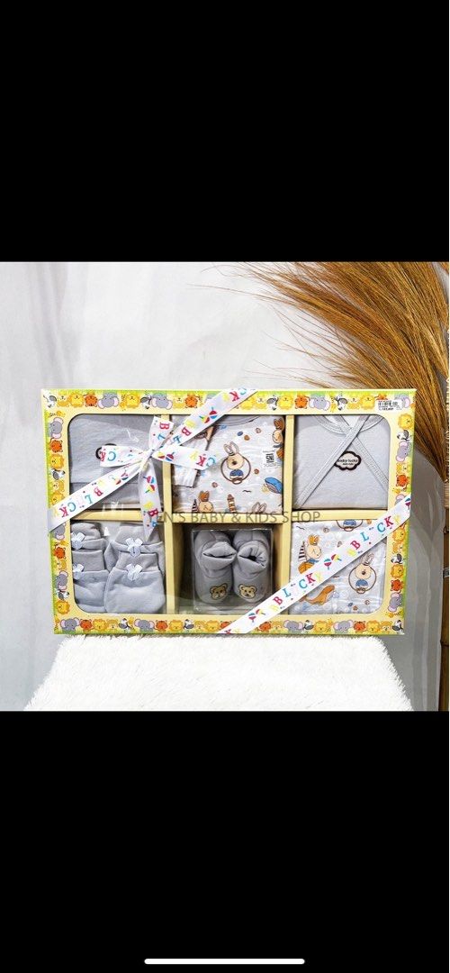 Baby Set BB Lucky Safari Boy/girl Paket Kado Bayi Baju Set Box
