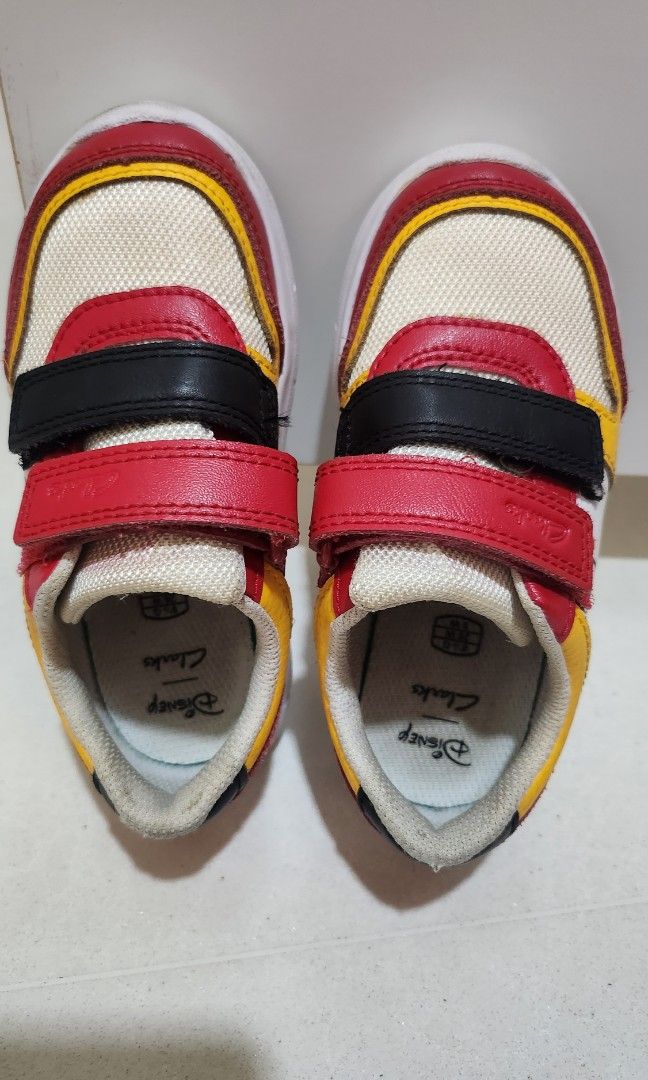 Clarks yellow baby shoes deals