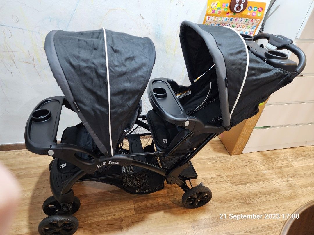 Poussette sit and hotsell stand