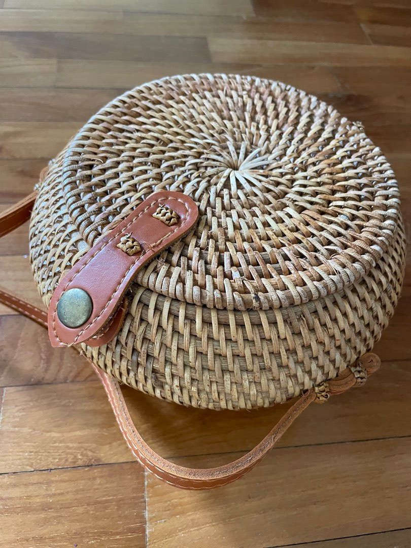 Round rattan basket bag sale