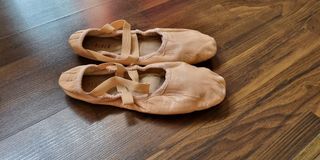 (Category: ) located in . Submitted by simplymusic (Listing ID 1255952199, Image 1). Description: .