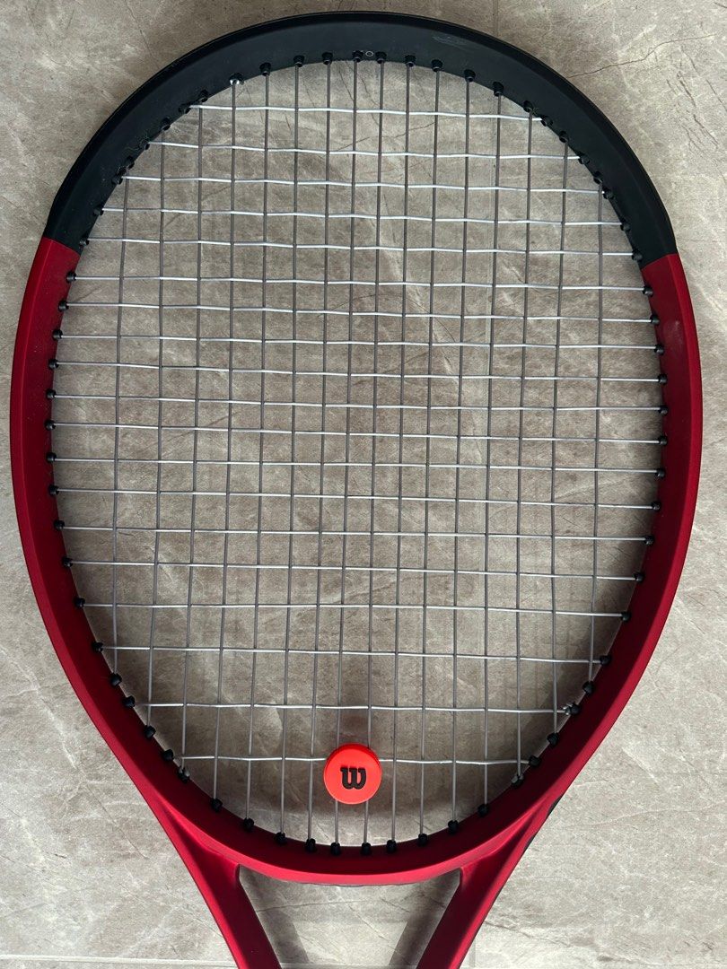 [Barely Used] Wilson Clash 100 v2 Tennis Racket, Sports Equipment ...