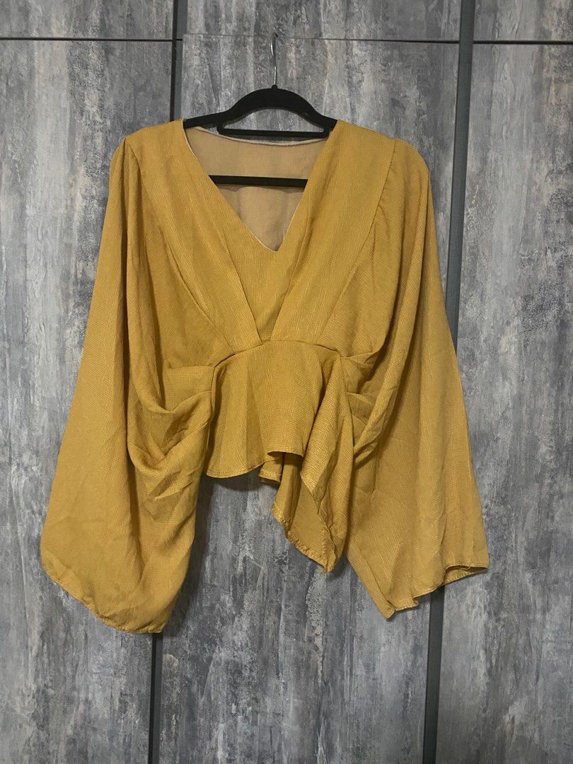 Batwing mustard top Women s Fashion Tops Longsleeves on Carousell