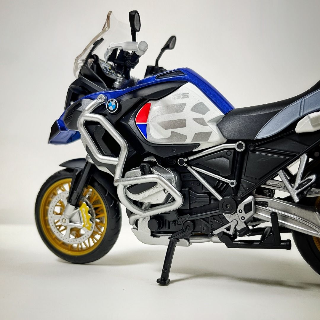 Maquette BMW R1250 GS 2021 - Échelle 1/12 En Métal Et Plastique - Modèle Blanc