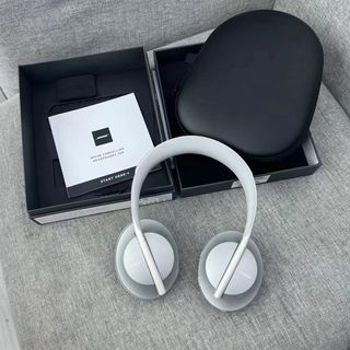 Bose NC 700 Headphones no peelings silver
