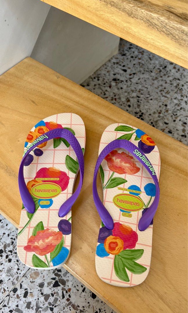 Brand New Havaianas Flip Flops Women s Fashion Footwear Slippers and slides on Carousell