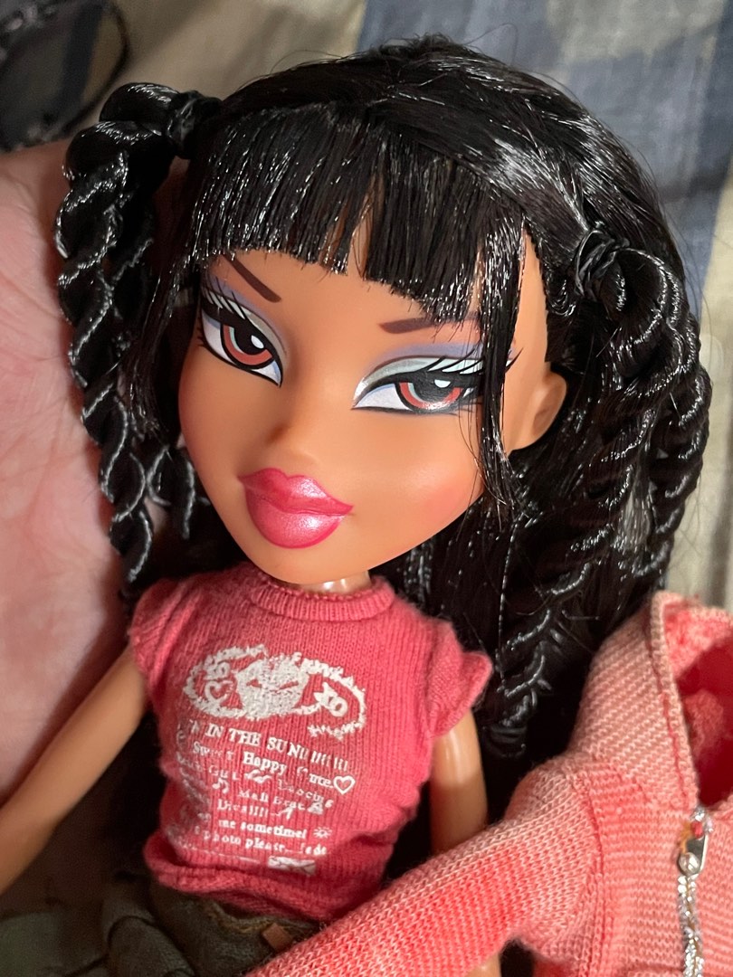 Bratz sunkissed summer Jade with her original outfit, Hobbies & Toys, Toys  & Games on Carousell