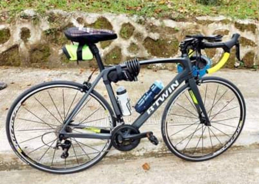 Btwin carbon road bike hot sale