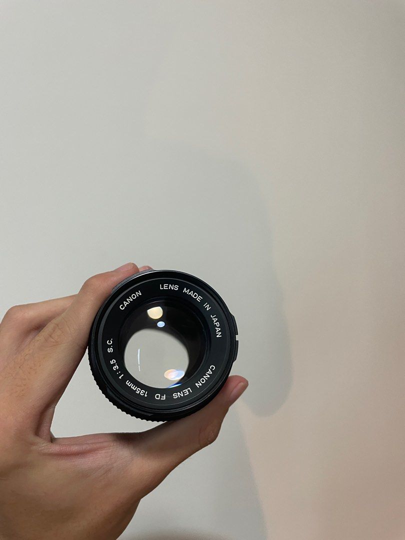 Objectif Canon FD 135 Mm F/2,5 SC – Très Bon état, Avec Bouchons Et Filtre UV