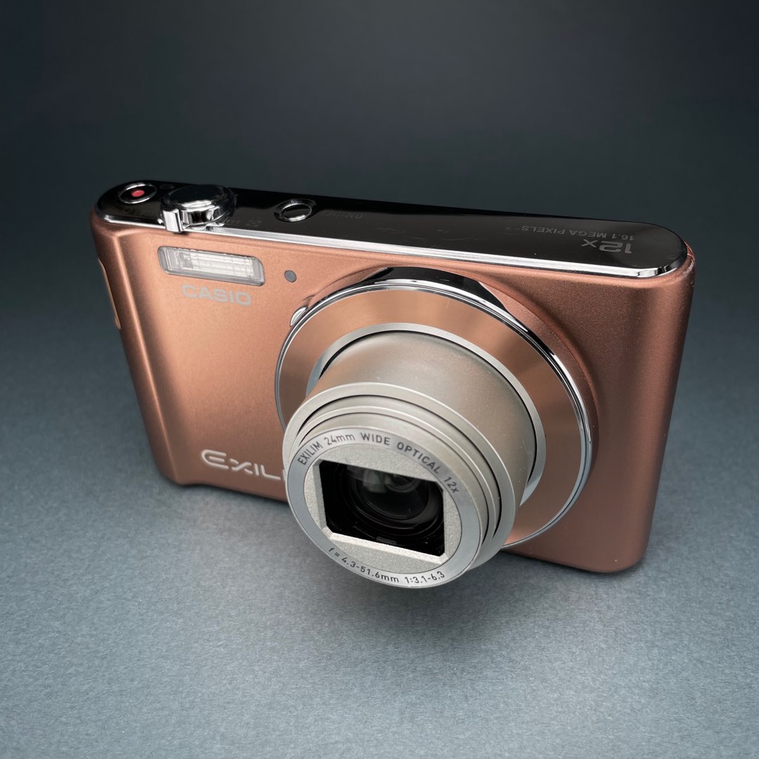 デジカメ CASIO EXILIM EX-ZS180 - デジタルカメラ