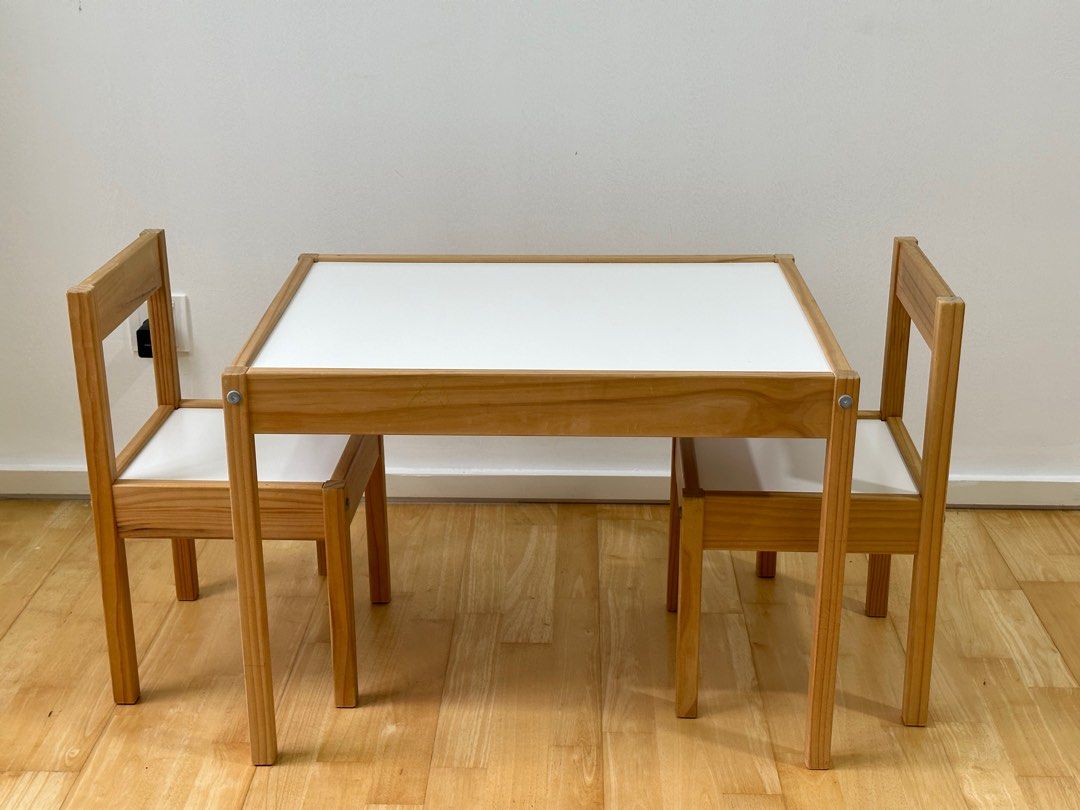 Children's table and 2025 2 chairs white pine