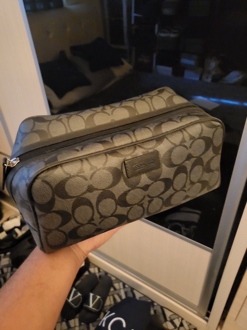 Coach toiletry bag hot sale mens