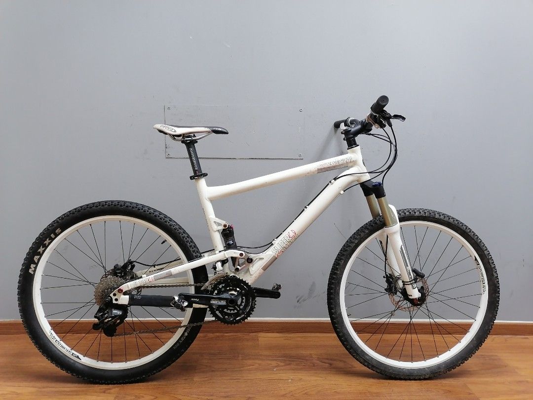 Commencal super 4 2025 carbon