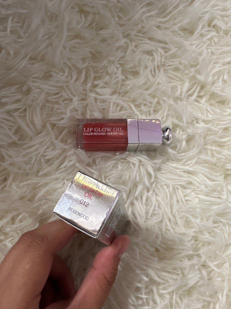 Dior lip oil (Category: Makeup) located in Pasig City. Submitted by polasy (Listing ID 1255996248, Image 3). Description: coral raspberryp New stock!.