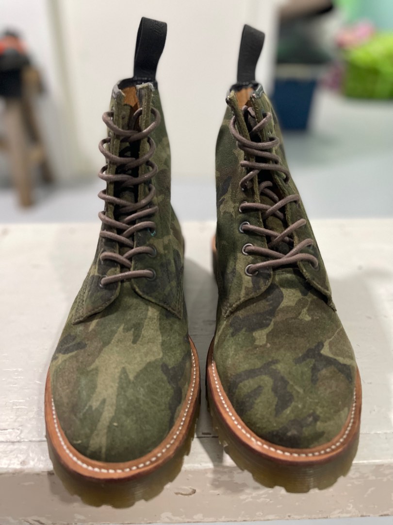 Camouflage sale doc martens