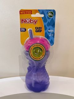 Easy Grip Sippy Cup — Nuby