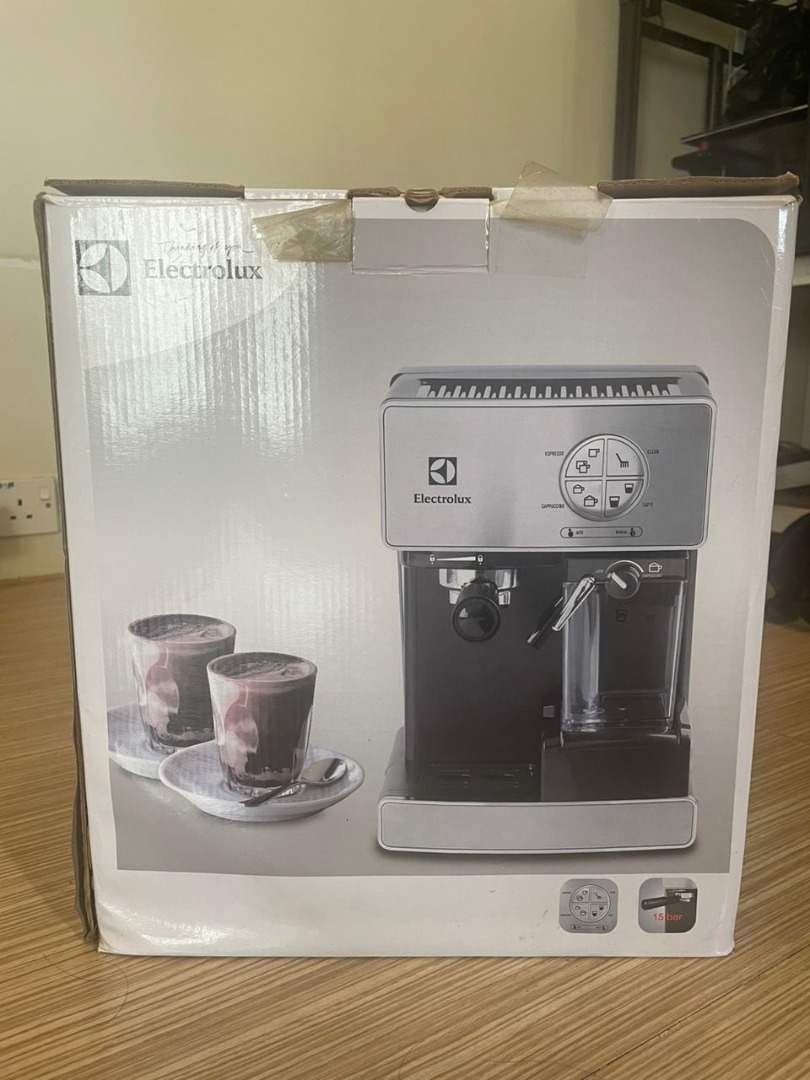 Electrolux Coffee Machine Model EES5513S, TV & Home Appliances, Kitchen