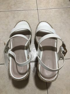 (Category: ) located in . Submitted by joyce728 (Listing ID 1255964805, Image 1). Description: .