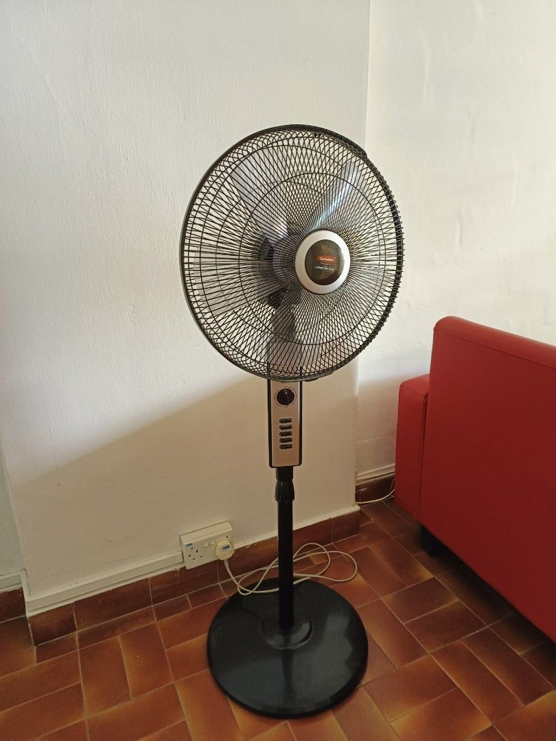 Europace stand fan, Furniture & Home Living, Lighting & Fans, Fans on