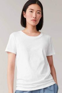 Excellent condition CoS shirt large white P1,200