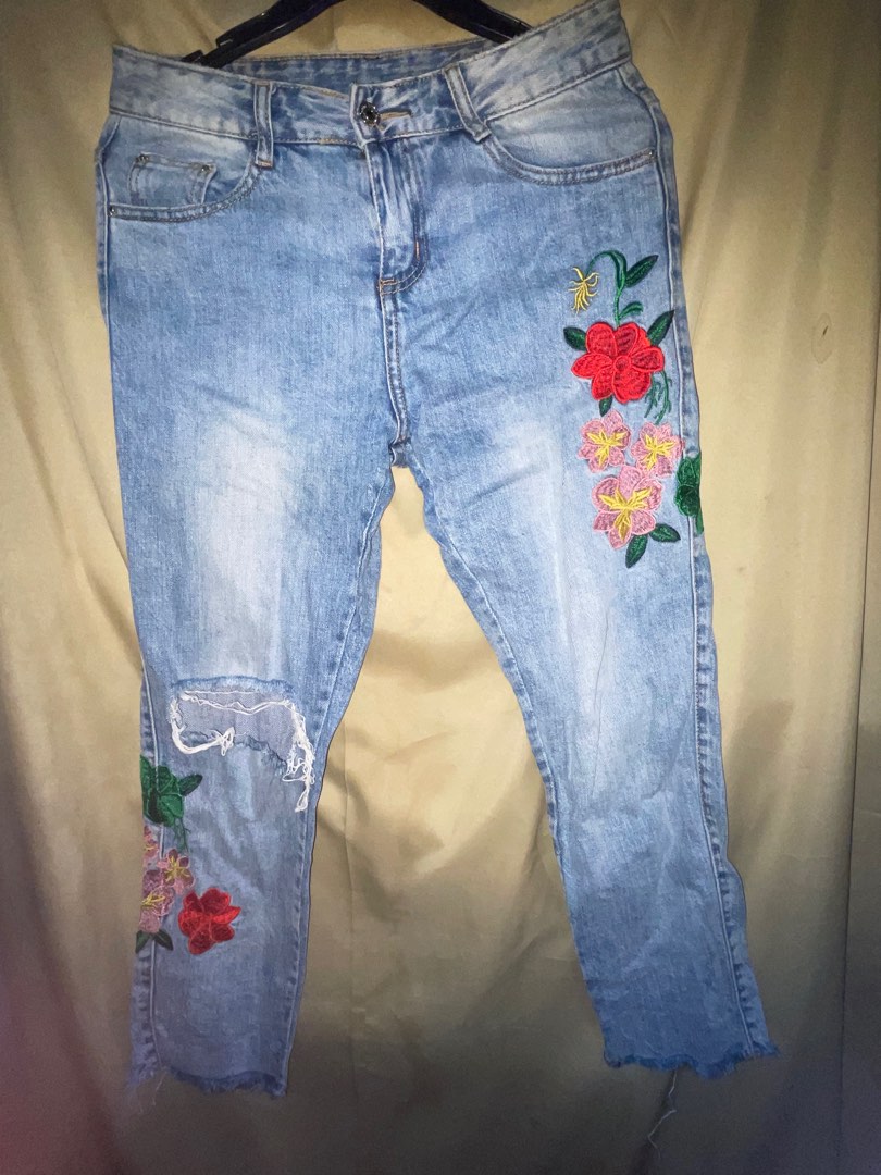 Flower Embroidered Ripped Jeans, Women's Fashion, Bottoms, Jeans on
