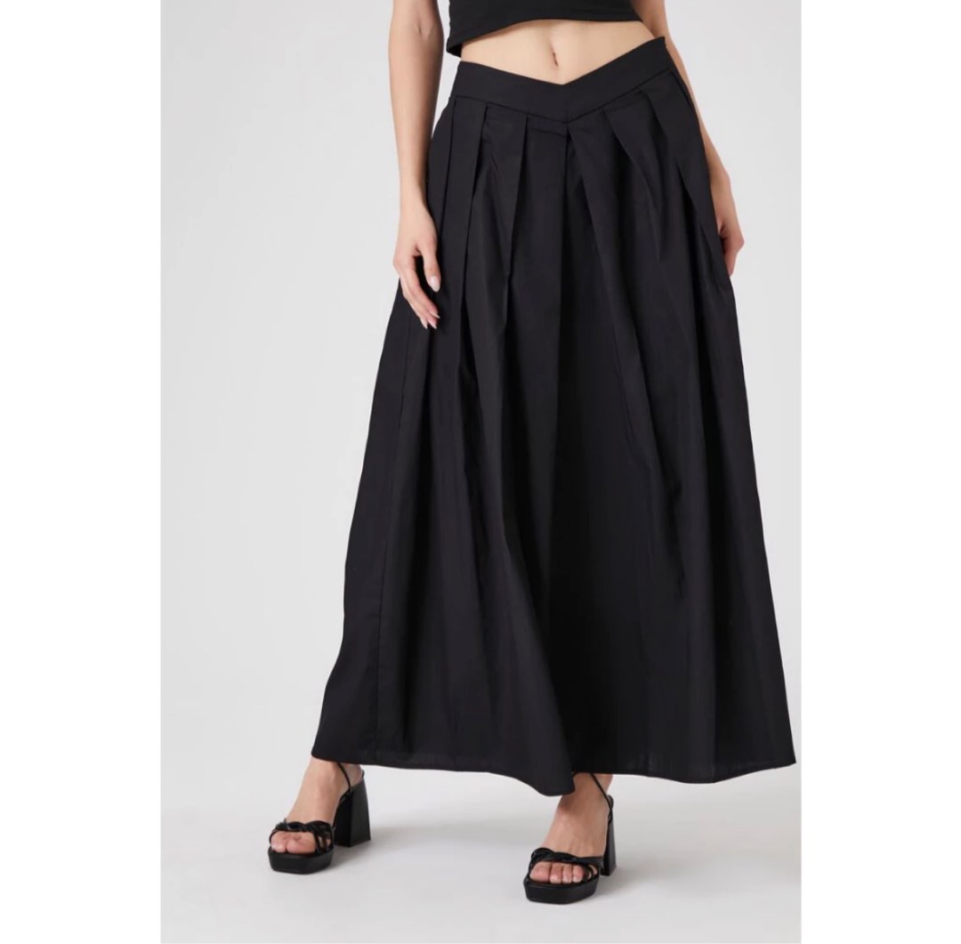 Forever 21 pleated outlet maxi skirt