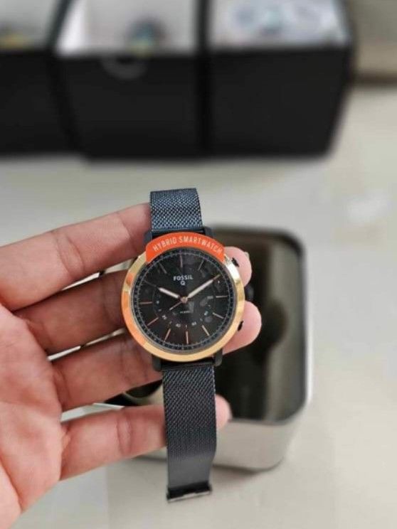 FOSSIL HYBRID SMARTWATCH 34 mm Women s Fashion Watches Accessories Watches on Carousell