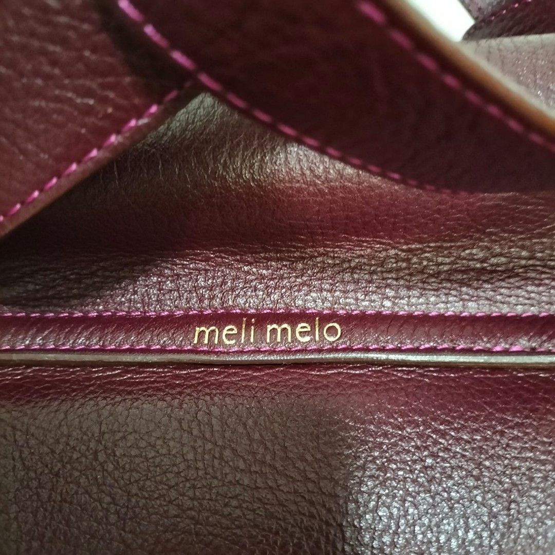 Buy the Meli Melo Italy Thela Brown Pebbled Leather Medium Shoulder Tote Bag