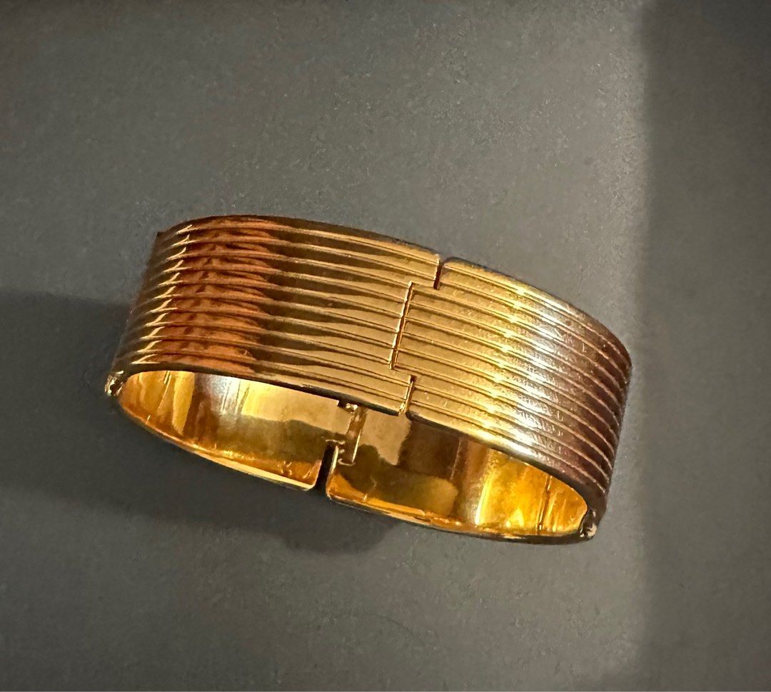 FREY WILLE Clasp Bangle Regina Claude monet Luxury Accessories