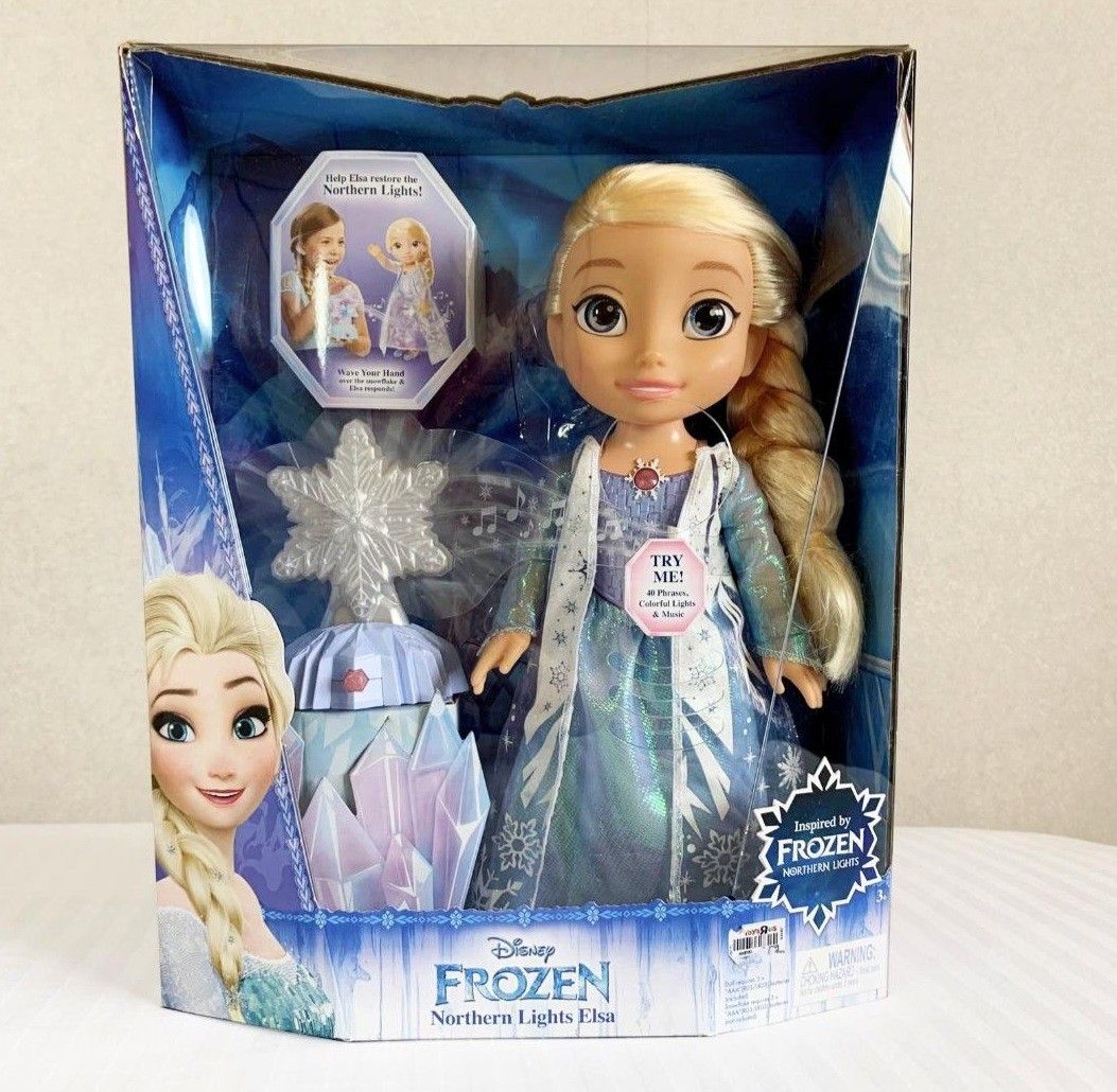 Elsa northern shop lights doll
