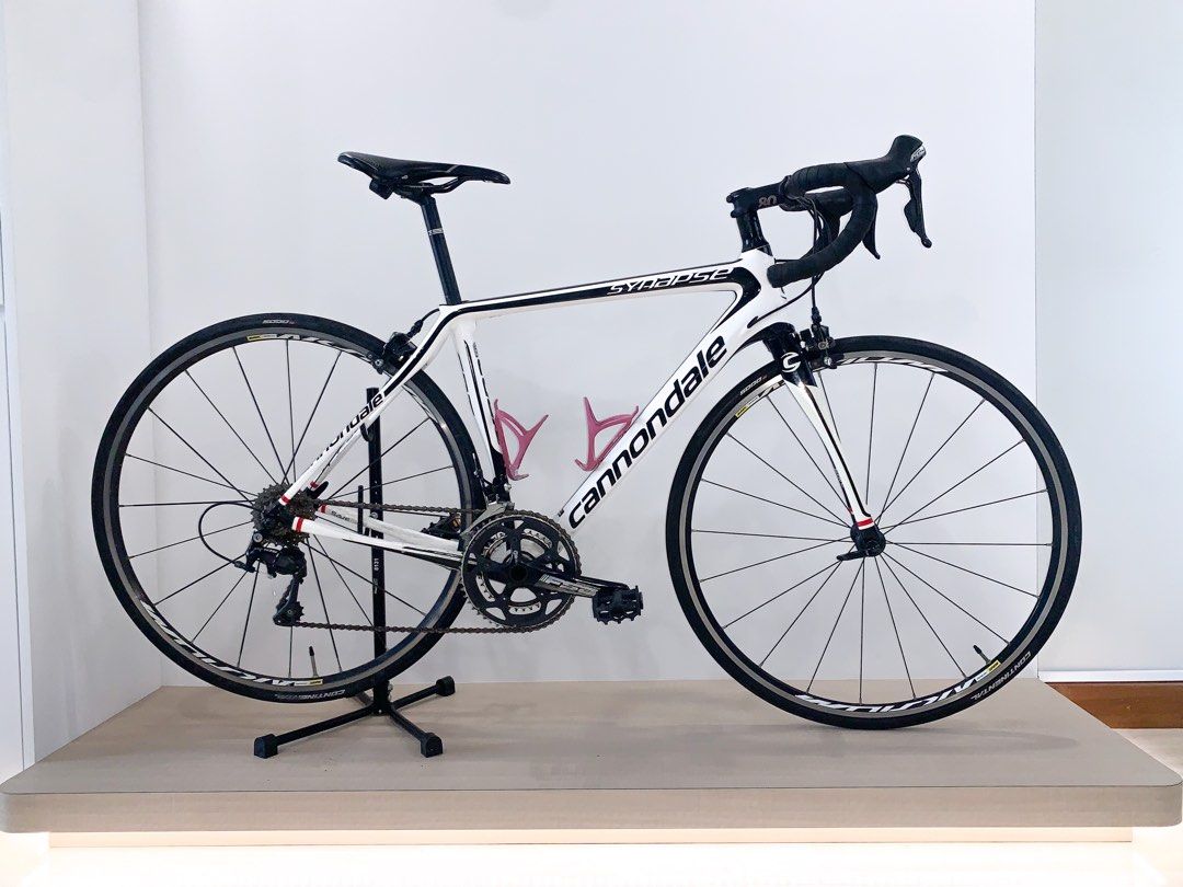 FULL CARBON CANNONDALE SYNAPSE 11 SPEED SHIMANO 105 ROAD BIKE