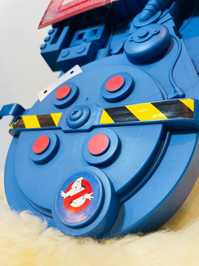 Ghost buster backback (Category: Action & Battle Toys) located in Makati City. Submitted by tomypom (Listing ID 1255963385, Image 2). Description: Authentic hasbro Ghost buster backback 499 pesos only!!!.