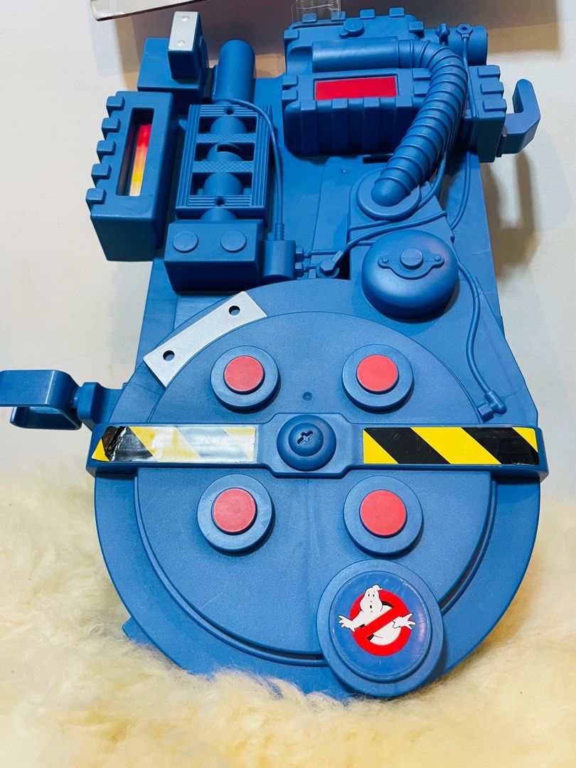 Ghost buster backback (Category: Action & Battle Toys) located in Makati City. Submitted by tomypom (Listing ID 1255963385, Image 3). Description: Authentic hasbro Ghost buster backback 499 pesos only!!!.