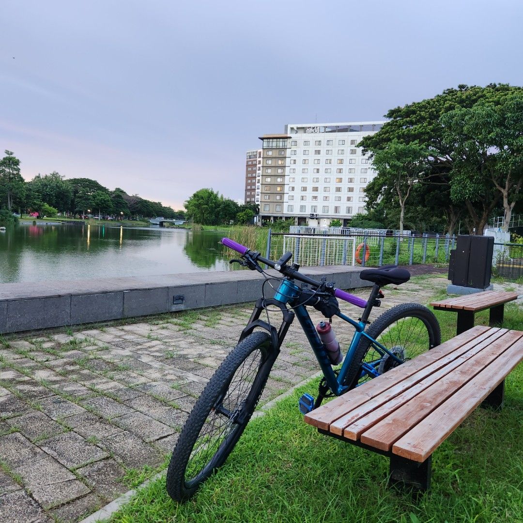Upgraded Giant xtc slr 29er Small teal (Category: Bicycles) located in Cabuyao City. Submitted by hd.mnnnnn (Listing ID 1256077278, Image 1). Description: Sale or swap sa gravel bike Giant xtc slr 1 Teal / small backsweep handlebar -15° Xt RD m8100 Xt chain m8100 Xt chainring 36T m8100 Slx brakeset m7100 Slx shifter 12S Slx crank Spank grip 33 Shimano flat pedal Laguna Area srp 68k upgrades worth 18k.